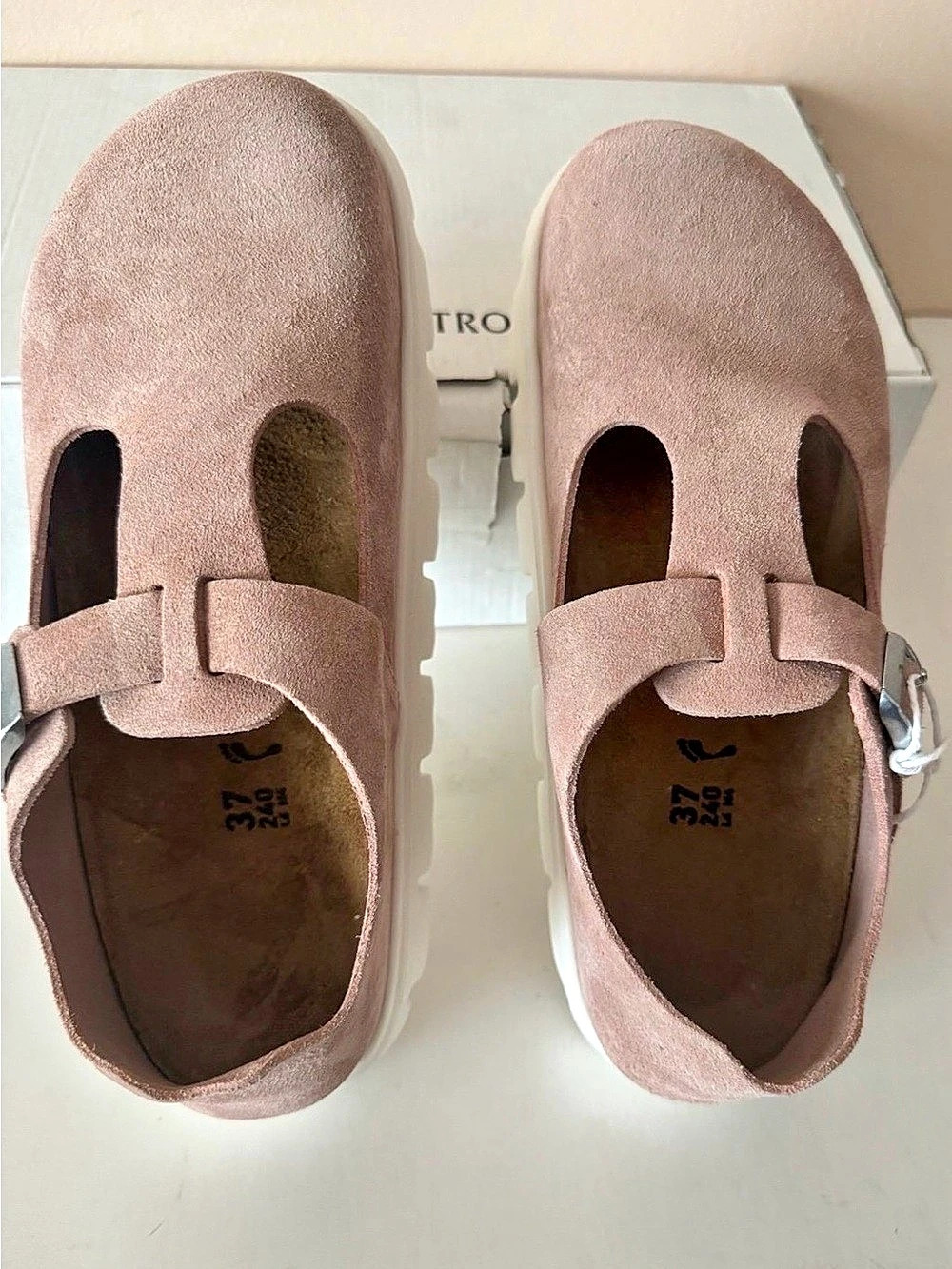 Papillio Birkenstock Paris Chunky Mary Jane Platform Clogs. Size: 6, 6.5, 37. - Picture 6 of 8